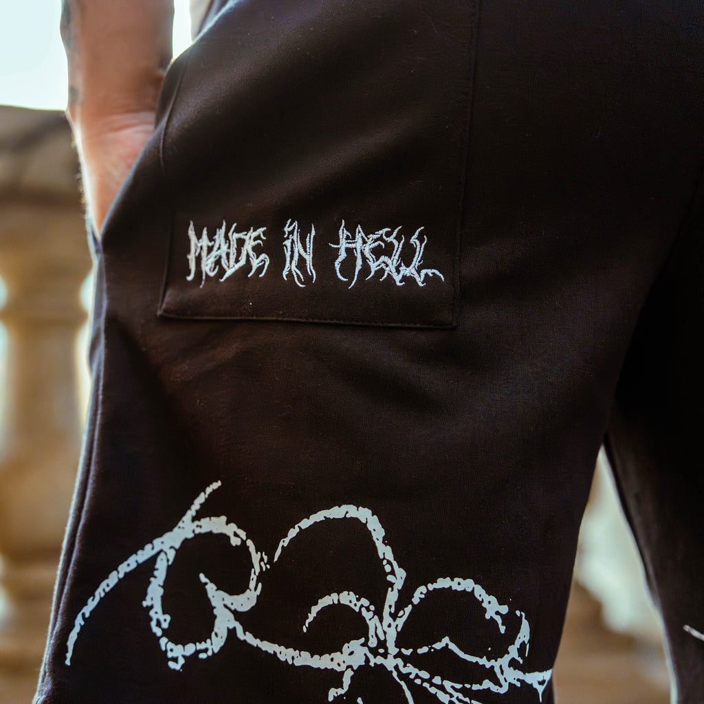 Free Hugz HellCutz